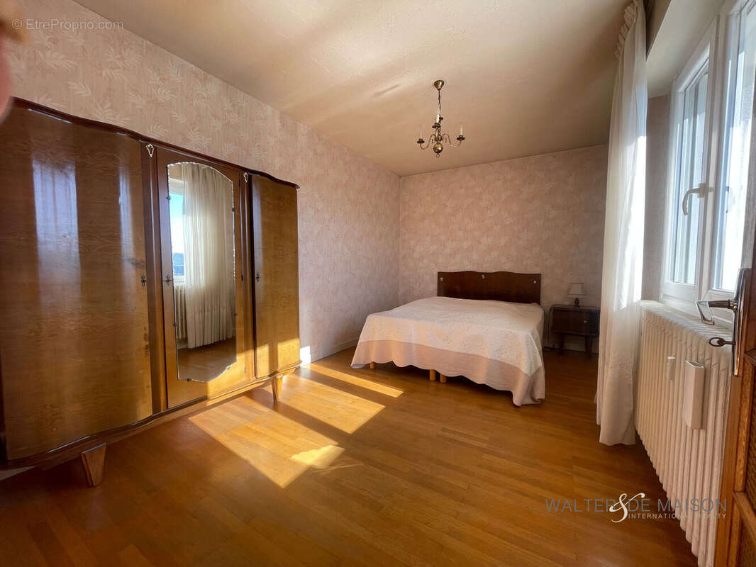 Appartement à LONS-LE-SAUNIER