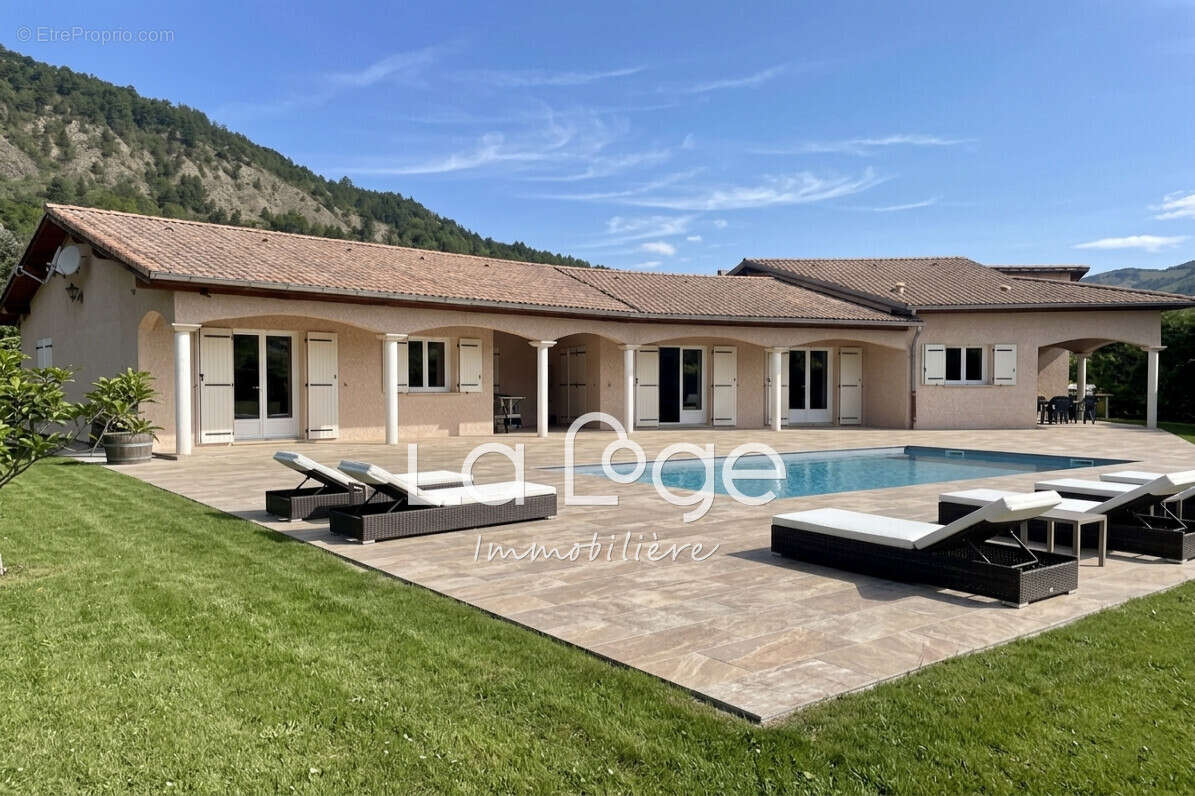 Maison 170 m² à Lardier-Et-Valenca  - photo 5