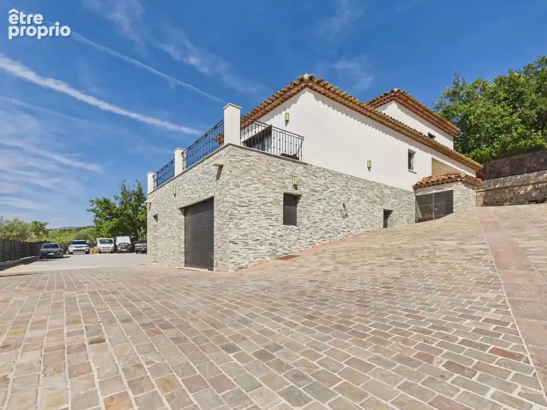 Villa moderne 275 m² avec studio et 3 garages  - Montauroux - photo 20