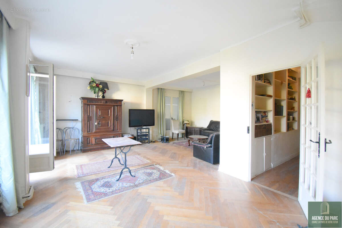 Maison à SAINT-CLOUD