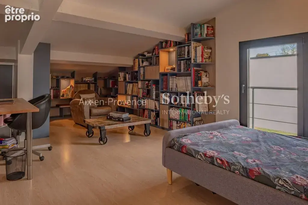 Propriété contemporaine de 250 m² sur un terrain arboré de 4 000 m² - photo 14