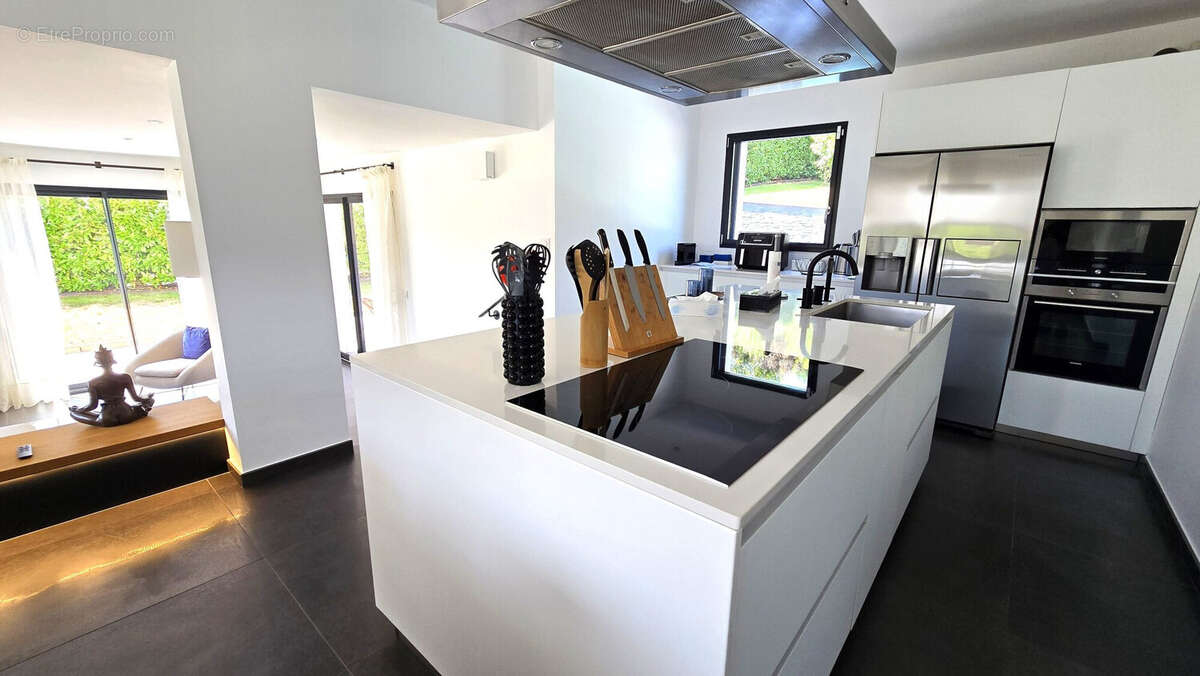Maison 164 m² à Reignier  - photo 8