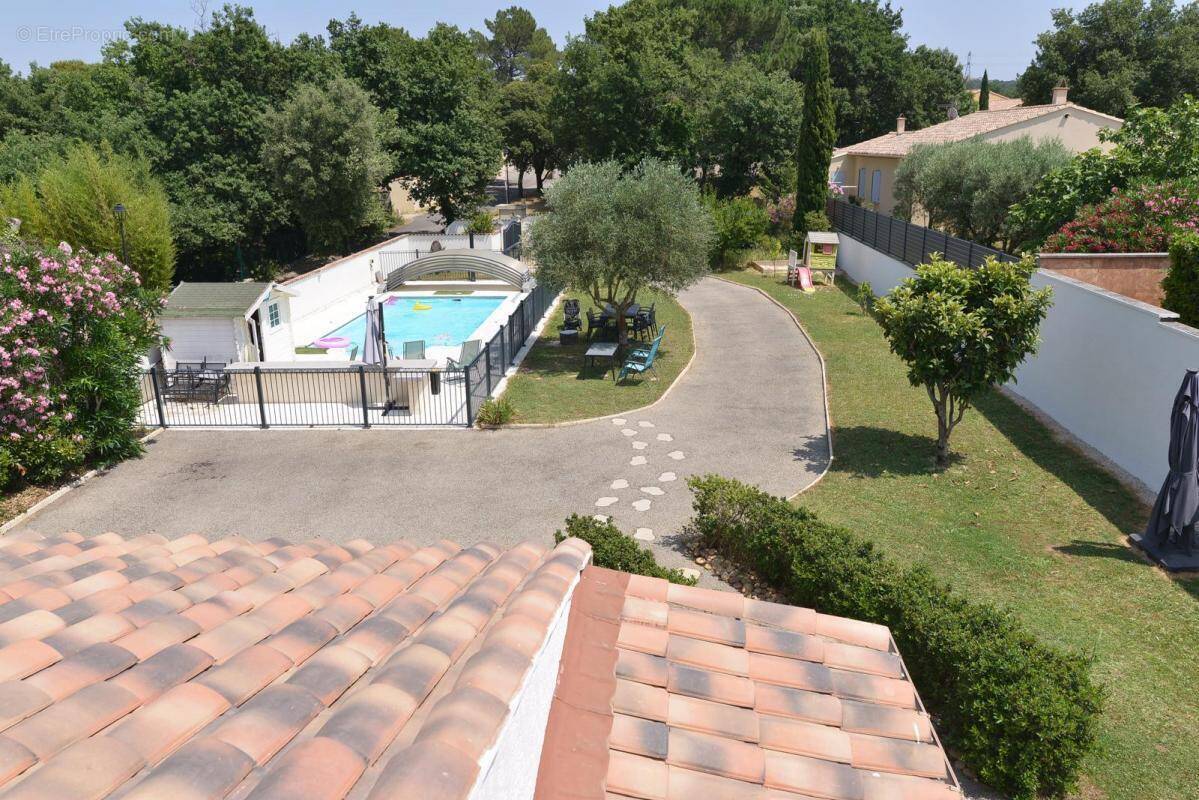 Maison à SAINT-VICTOR-LA-COSTE