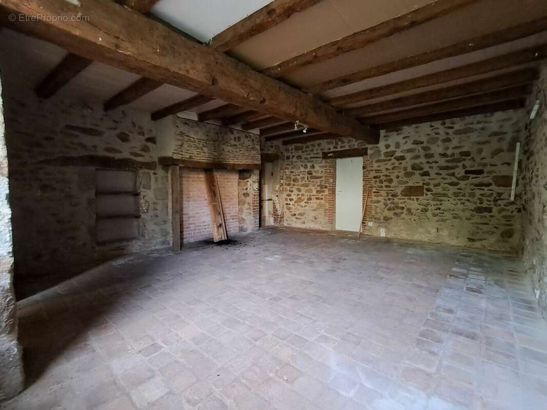 Maison à ORADOUR-SAINT-GENEST