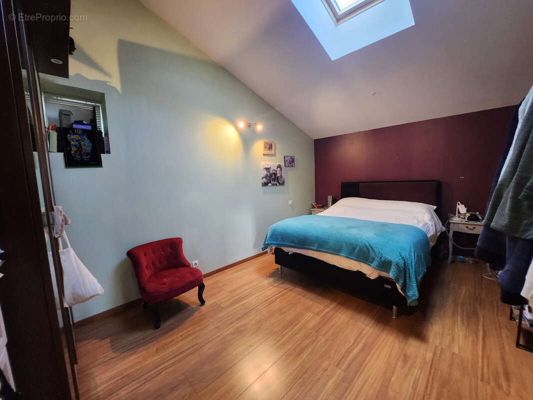 Maison à SAINTE-GEMME-LA-PLAINE