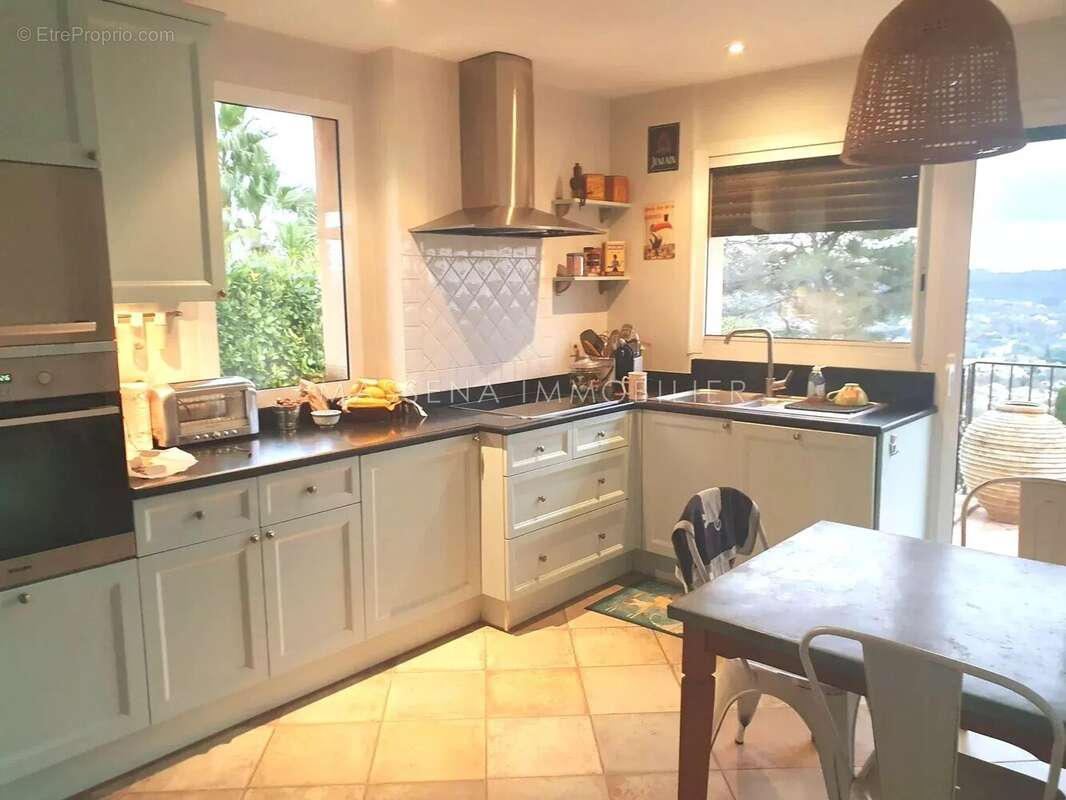 Maison à LA COLLE-SUR-LOUP