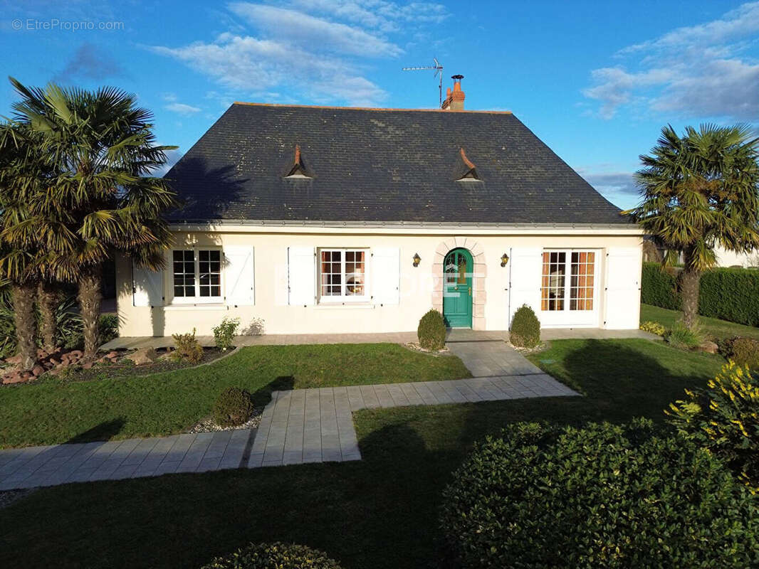 Maison à DOUE-LA-FONTAINE