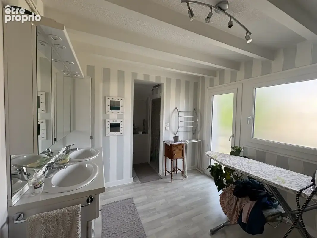 Maison de 230m2 avec piscine - photo 7