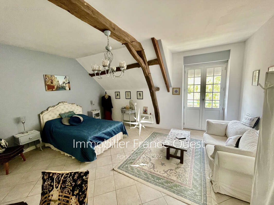 Maison à SABLE-SUR-SARTHE