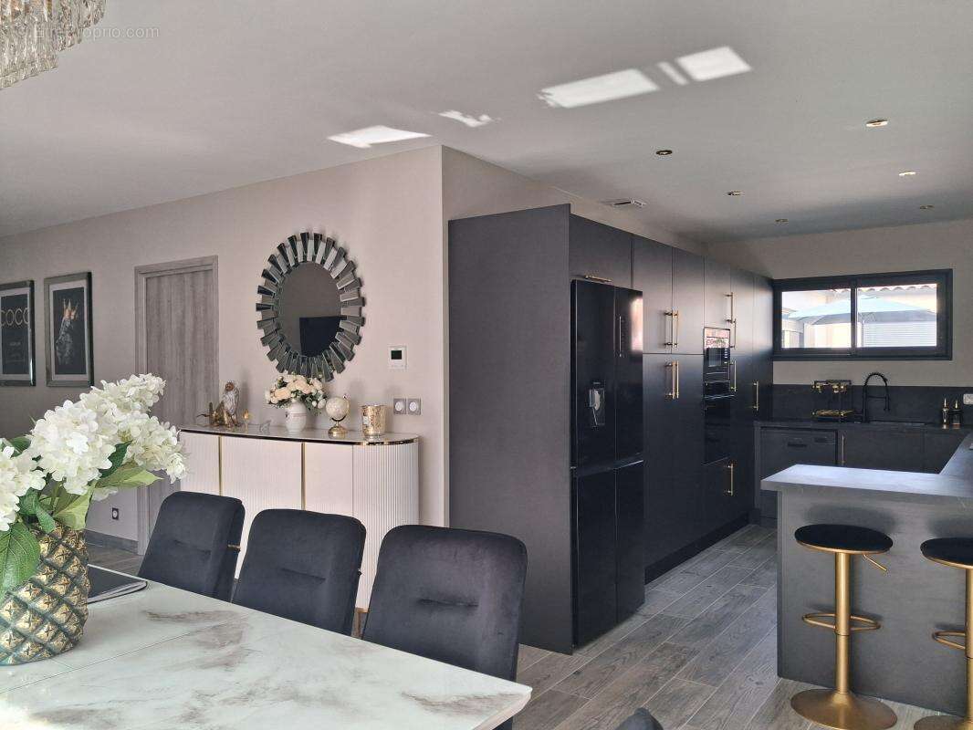 Vente maison de plain-pied T4 à Pomerols avec jardin et garage - photo 6