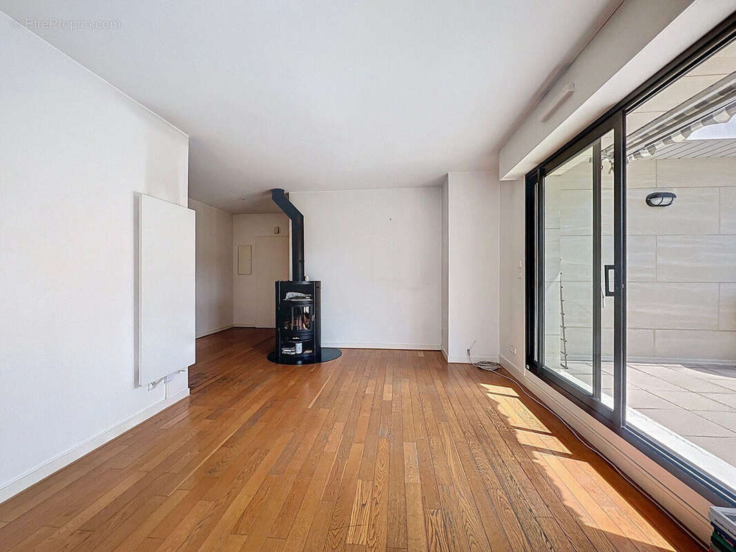 Appartement à SURESNES