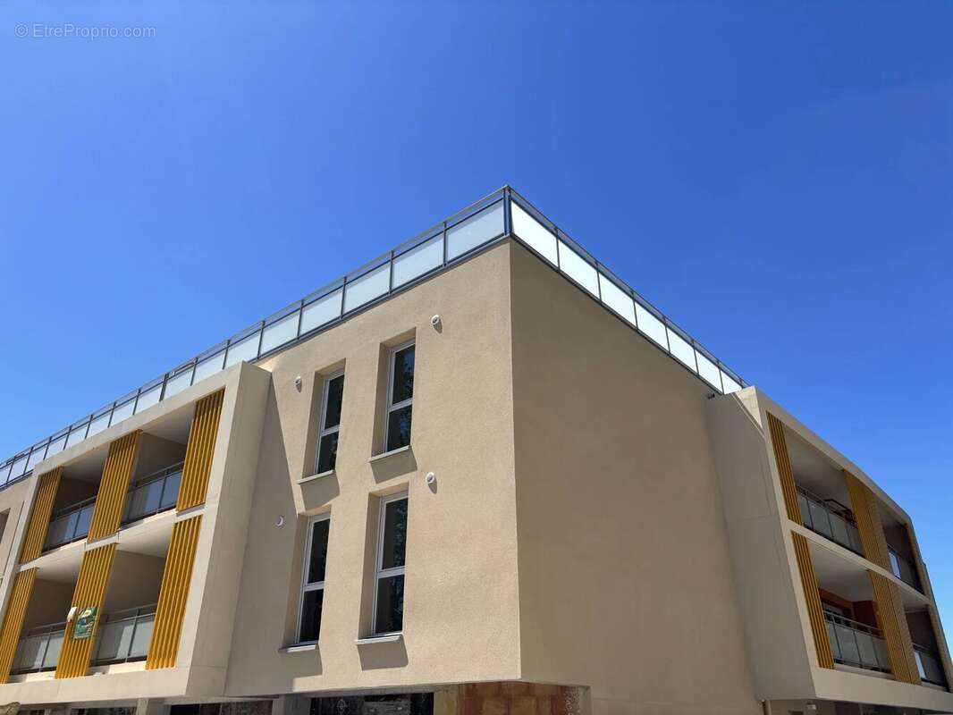 Appartement à SIX-FOURS-LES-PLAGES