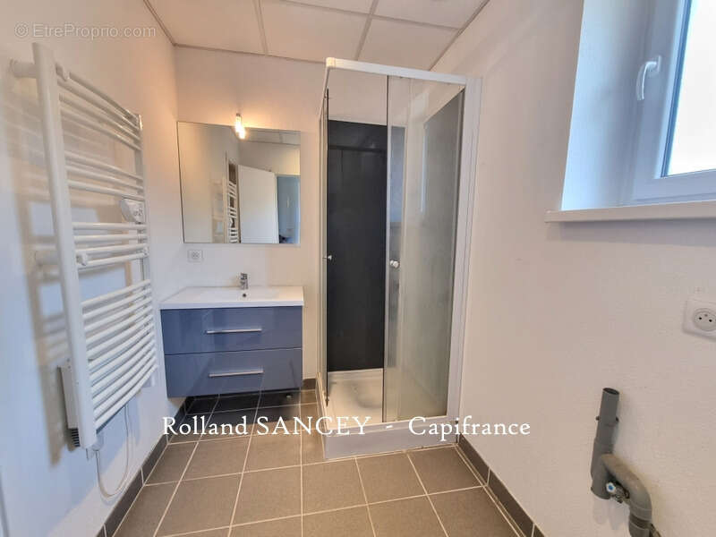 Appartement à RECHESY