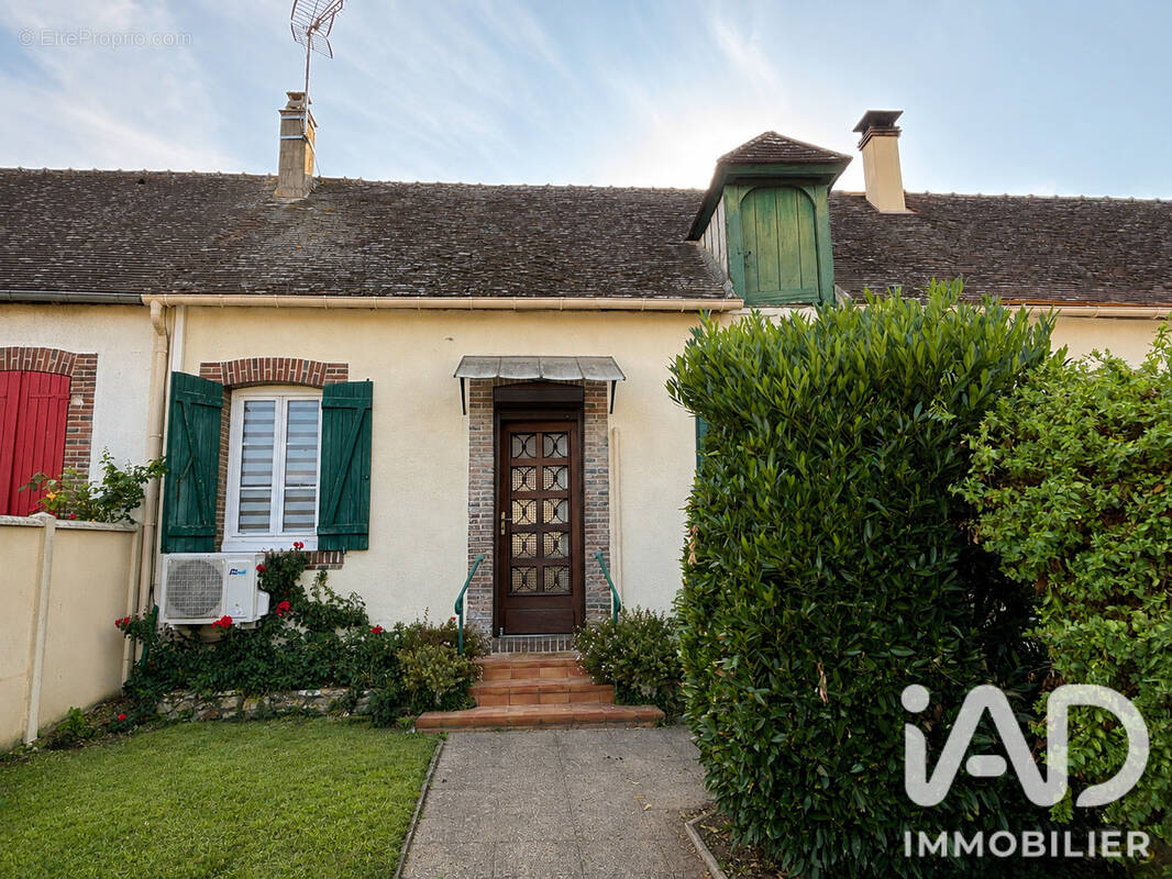 Photo 1 - Maison à VERT-EN-DROUAIS