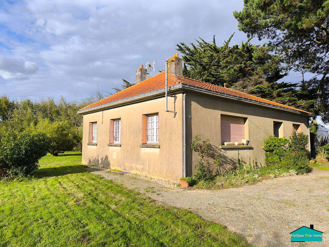 Maison à SAINT-URBAIN