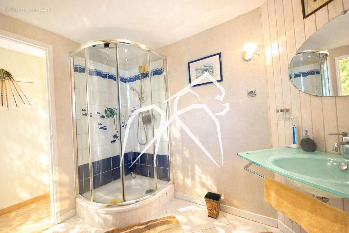 Maison à NOTRE-DAME-DE-BONDEVILLE