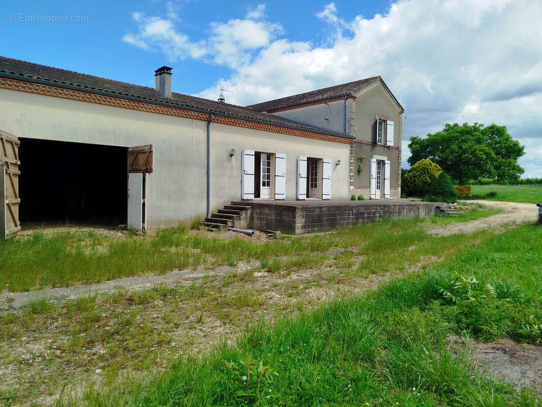 Maison à CAPLONG