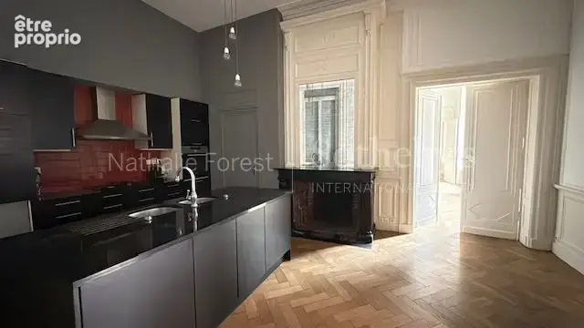Appartement de caractère -120 m² -Rez-de-jardin d’un hôtel particulier - photo 9