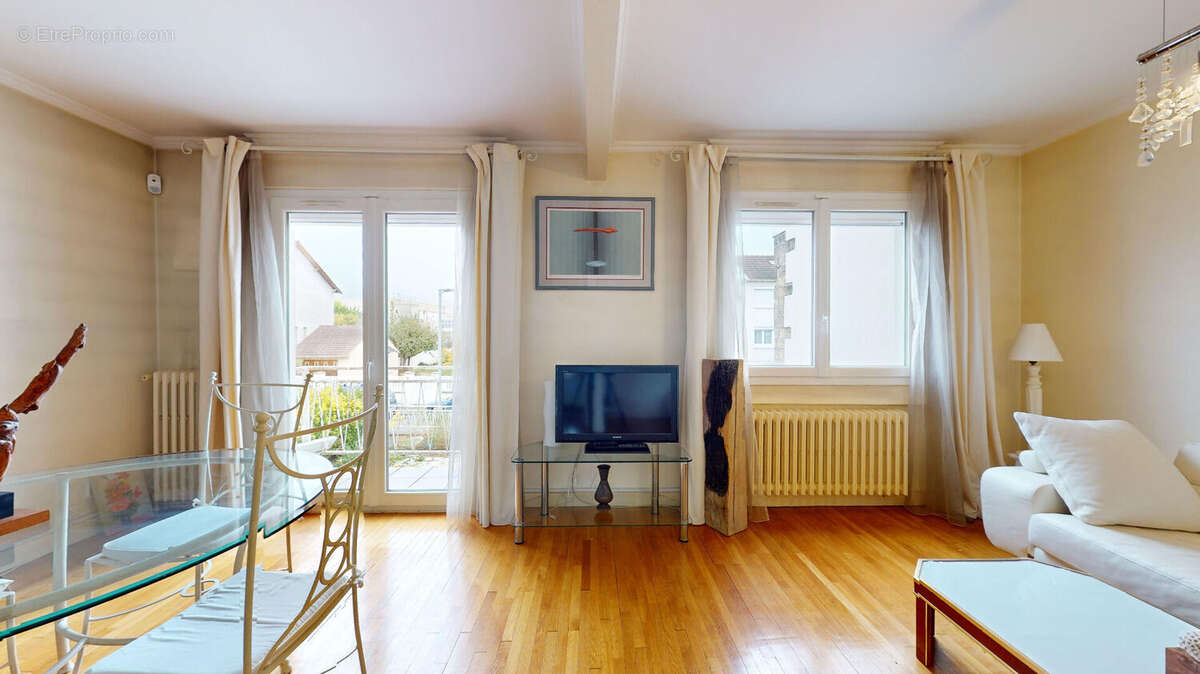 Maison à BOIS-D'ARCY