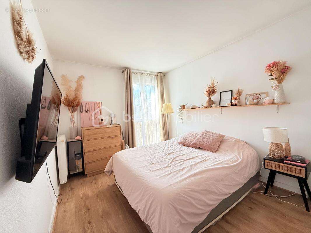 Appartement à NEUILLY-PLAISANCE