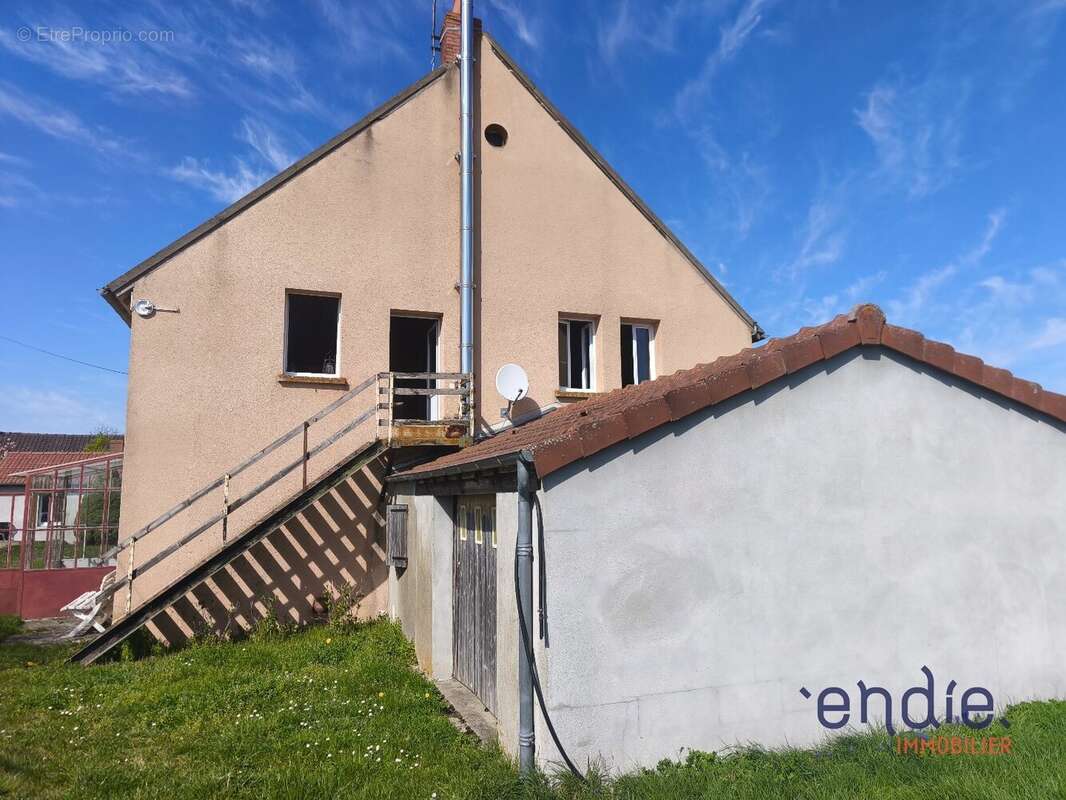Maison à DOYET