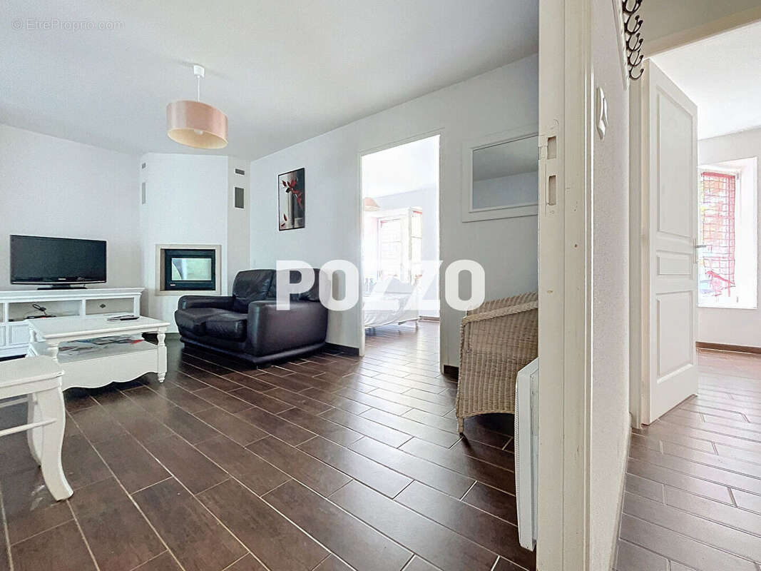 Appartement à COLLEVILLE-SUR-MER