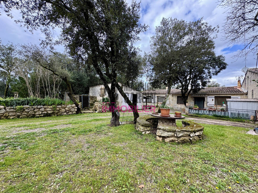 Maison à PERNES-LES-FONTAINES