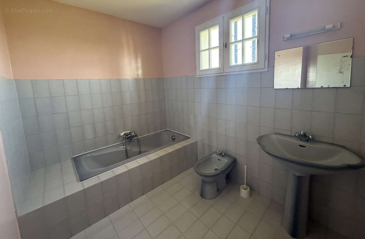 Maison à AIGUES-MORTES