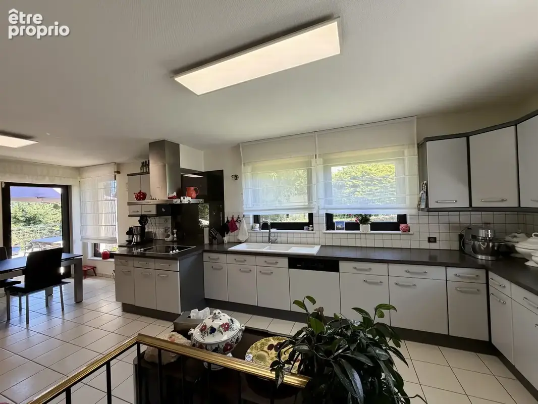 Maison d'architecte au calme 220 m2 7 pièces - photo 8