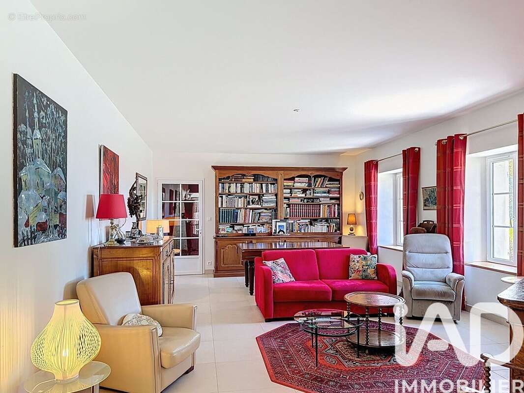 Photo 7 - Maison à FONTAINES-D'OZILLAC