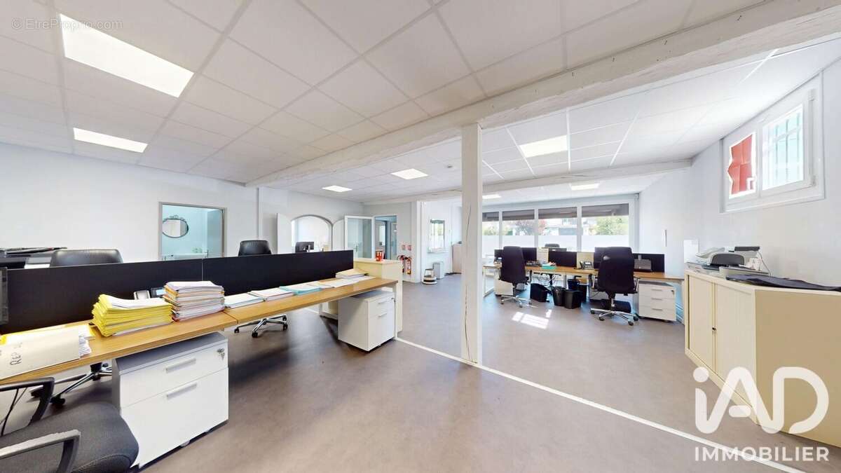 Commerce 360 m² à Joigny  - photo 3