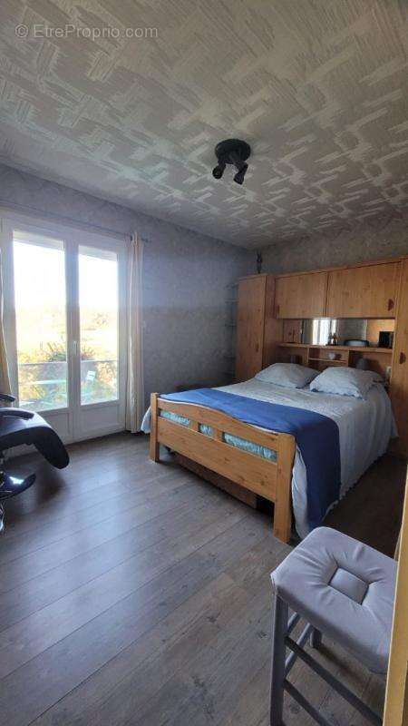 Maison à LE LARDIN-SAINT-LAZARE