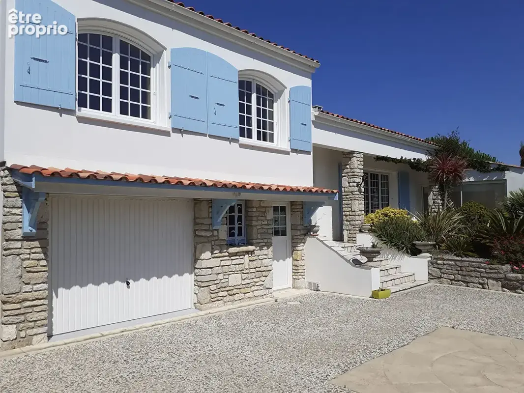 Belle villa familiale à deux pas du port - Grand terrain et dépendances - photo 3