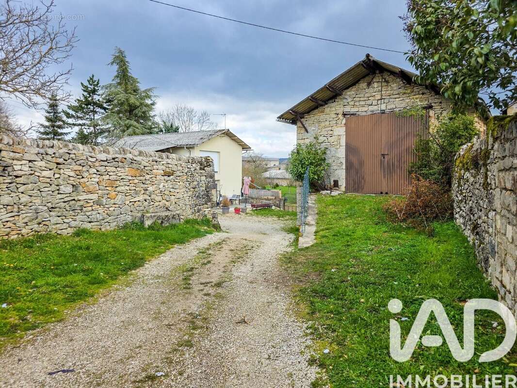 Maison 90 m² à Saint-Martin-De-Lenne  - photo 2