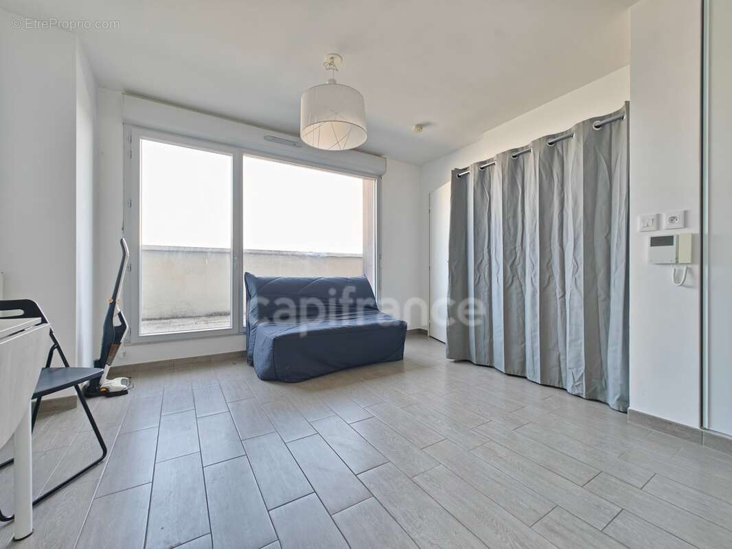 Dpt Essonne (91), à vendre MONTLHERY appartement T1 [résidence récente] - photo 3