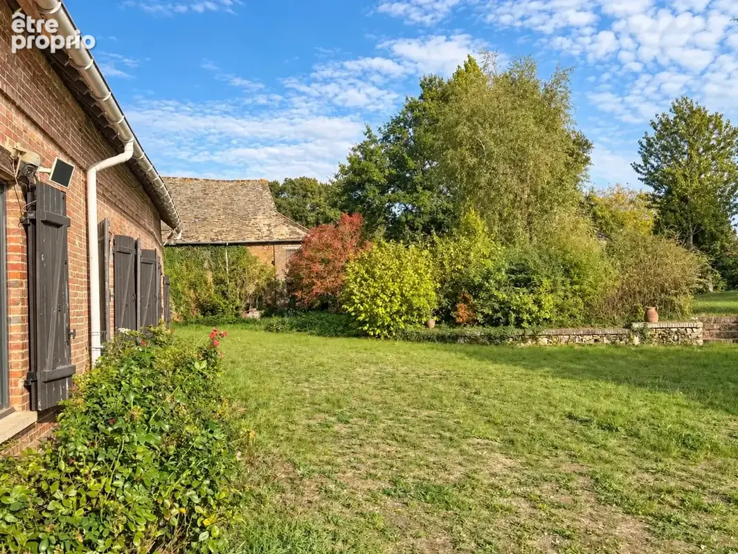 Magnifique longère F8 de 260 m2 avec Dépendances - photo 2