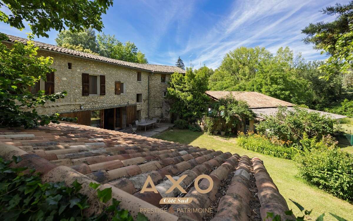 Pays de forcalquier - lurs - bastide - 518 m² - 8 chambres - piscine - salle de concert - parc 3 ha - 1 870 000  - photo 3