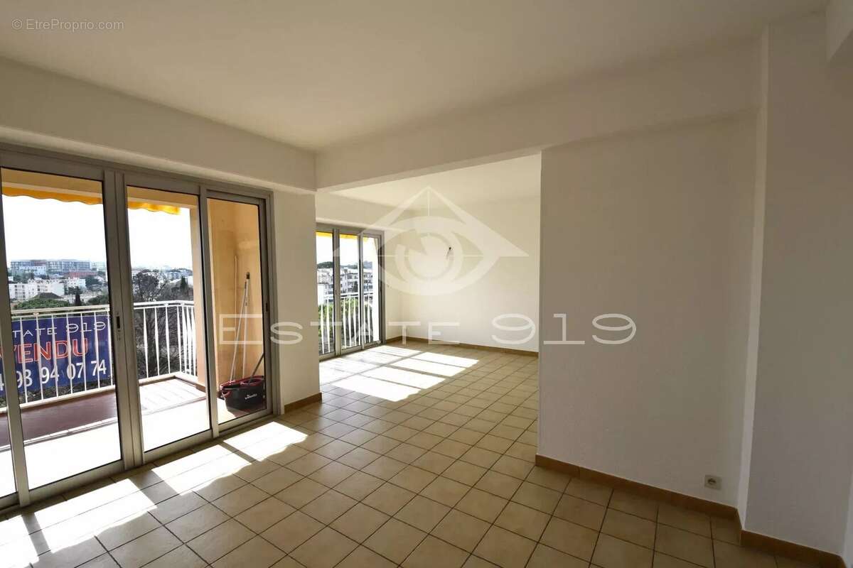 Appartement à LE CANNET