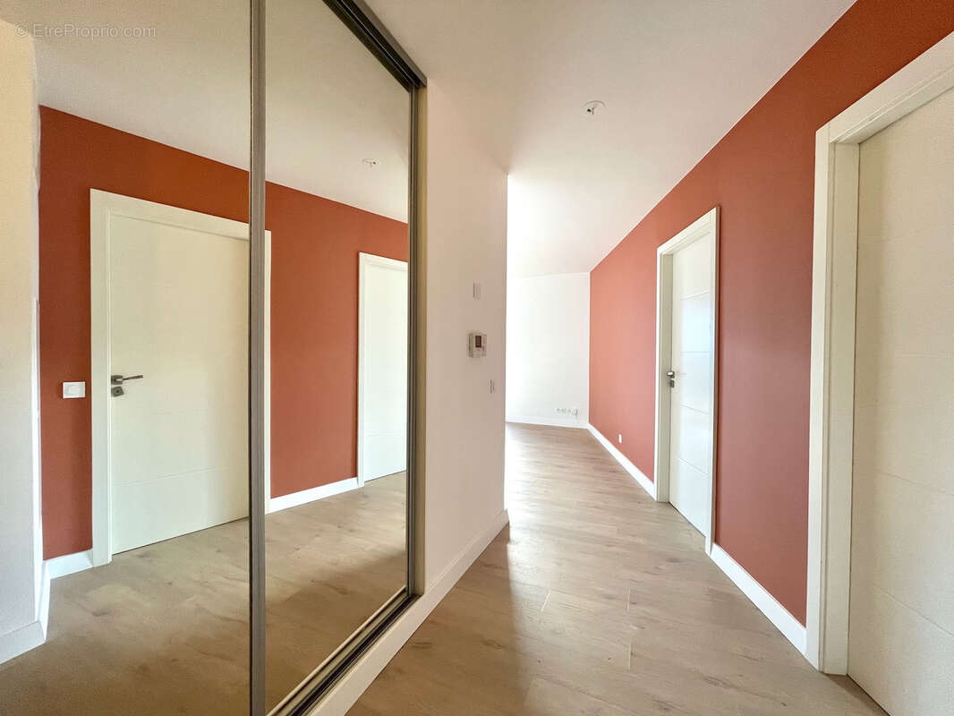 Appartement à FERNEY-VOLTAIRE