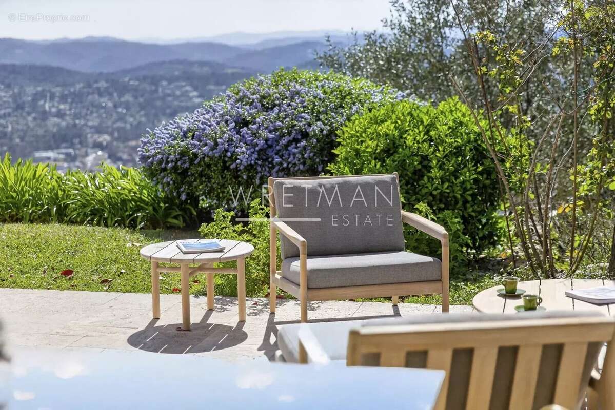 Villa moderne de 4 chambres avec grande piscine et vue spectaculaire – Cabris - photo 3