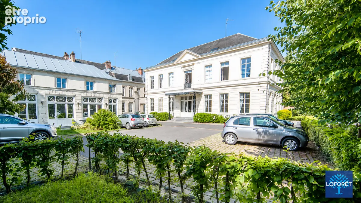 Hôtel particulier du XIXe siècle Valenciennes 700m2 - photo 2