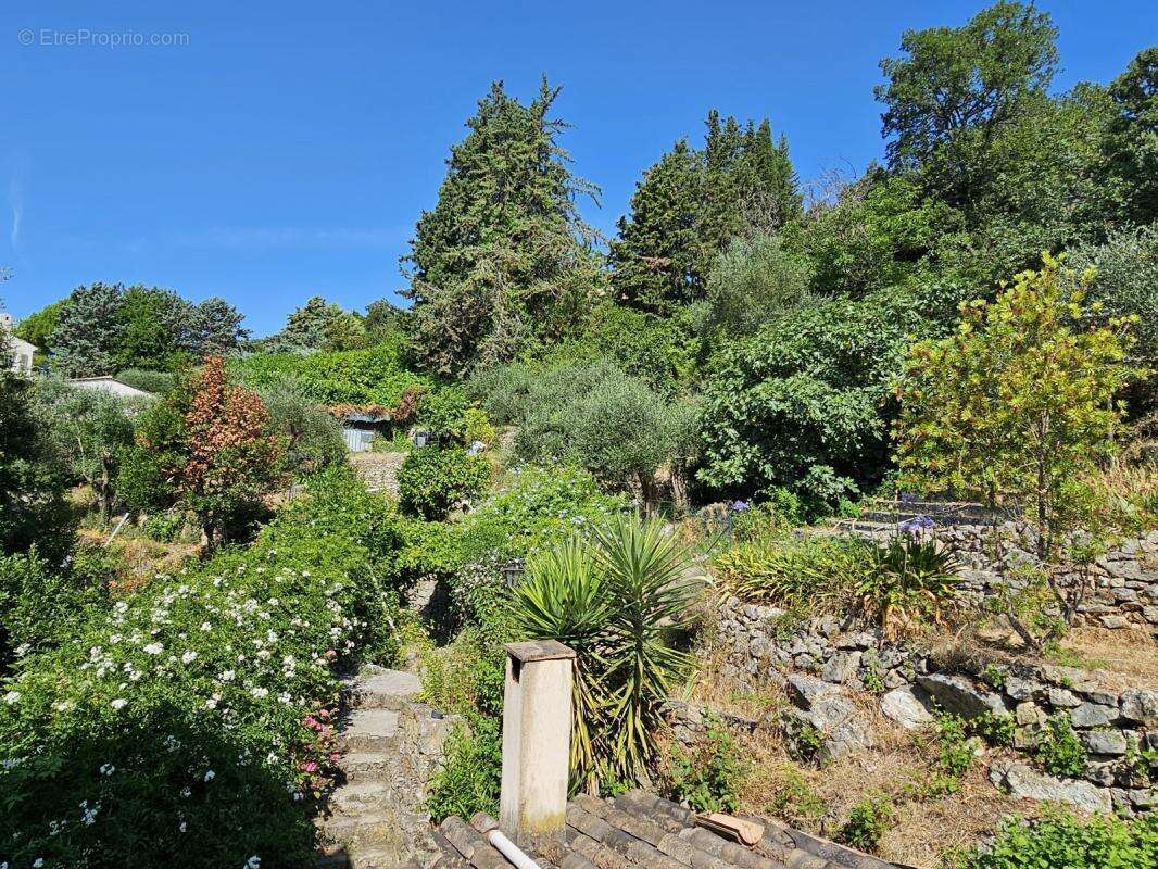 Maison à SPERACEDES