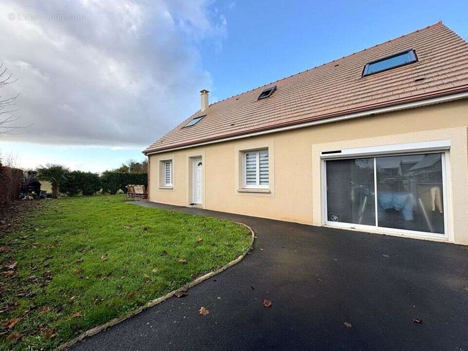 Maison à PERCY-EN-AUGE