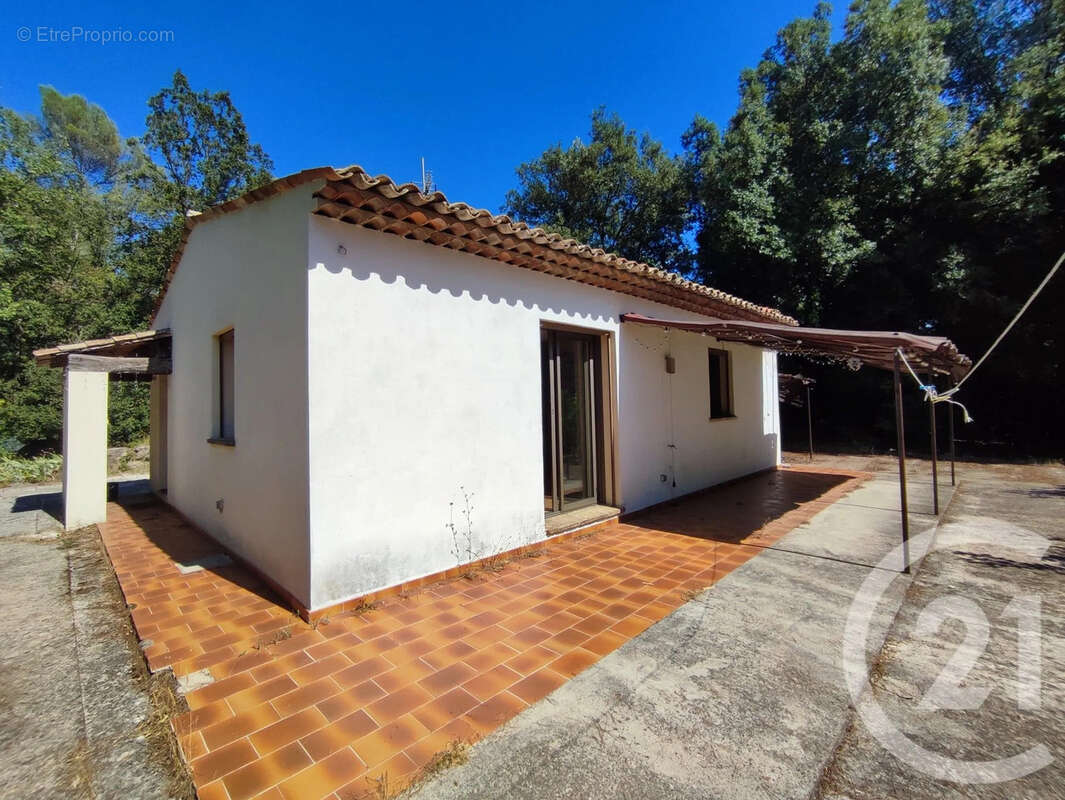 Maison à ROQUEFORT-LES-PINS