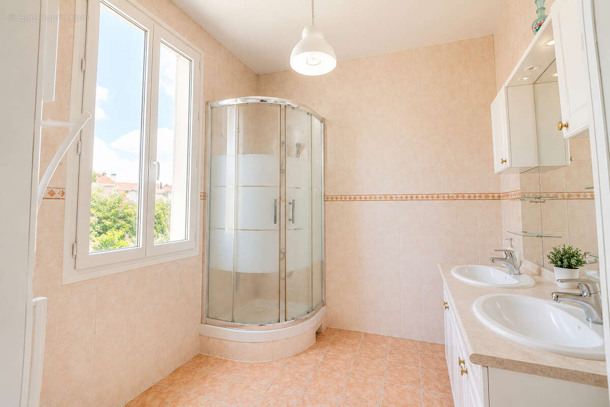 Maison à NOISY-LE-SEC
