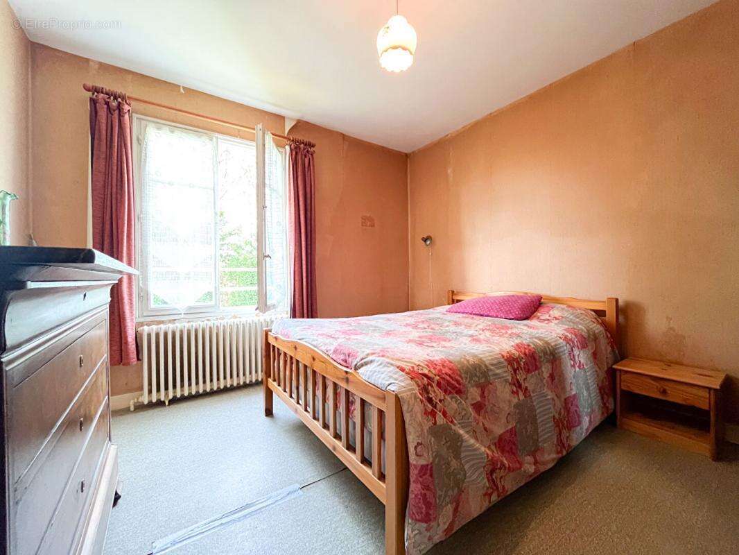 Maison à JEU-MALOCHES