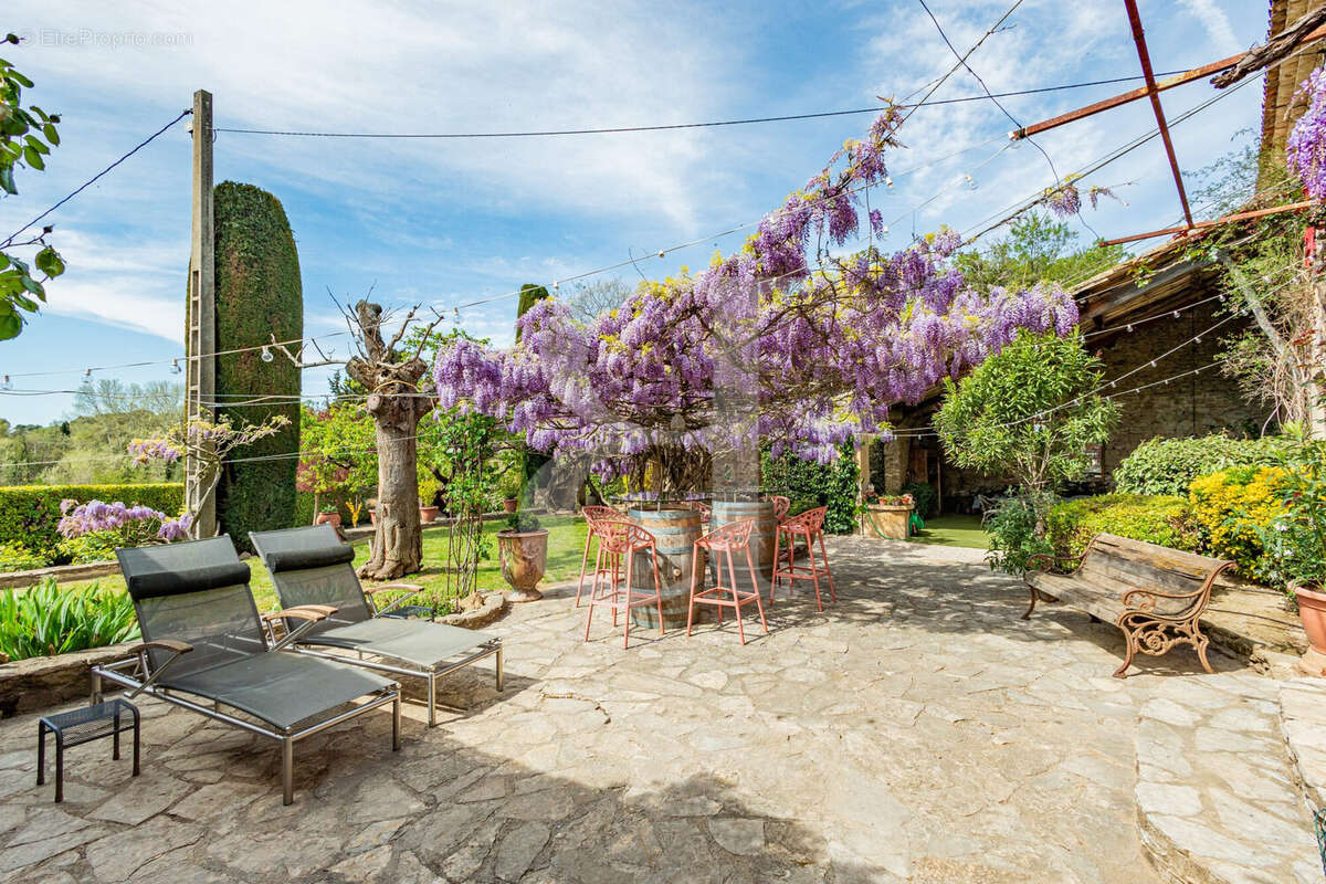 Maison à VAISON-LA-ROMAINE