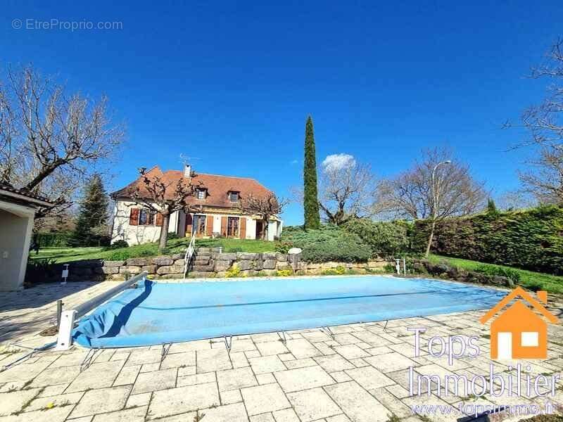 Maison à VILLEFRANCHE-DE-ROUERGUE