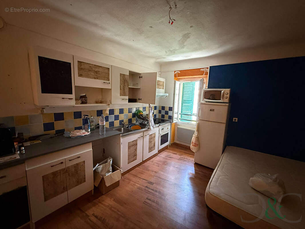 Appartement à BORMES-LES-MIMOSAS