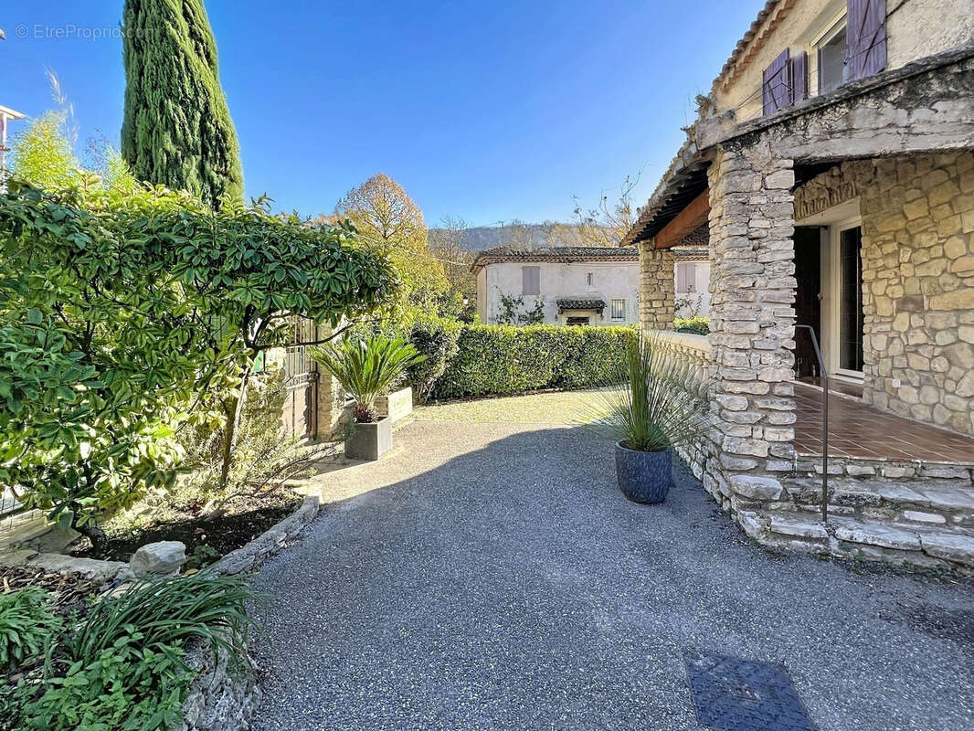 Maison à SAINT-MARTIN-DE-CASTILLON